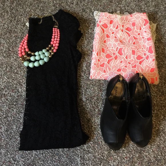 💥SALE💥Open toed booties/pumps