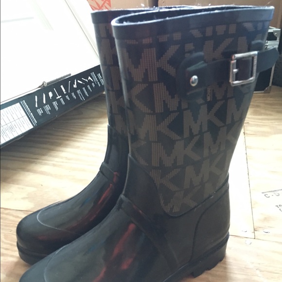Michael Kors Rain Boots Size 7