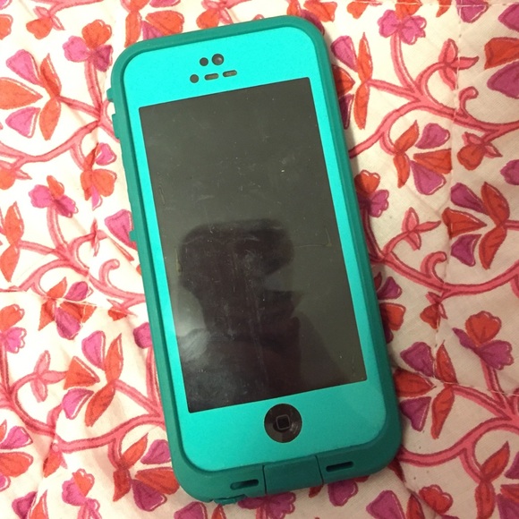 iPhone 5 Life Proof Case