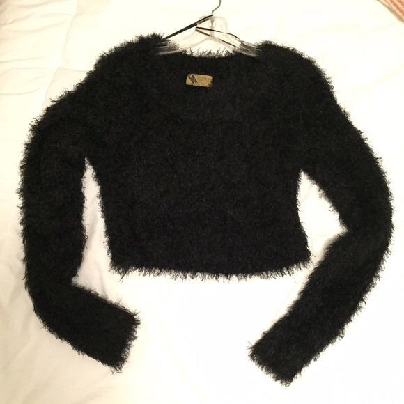 LF fluffy sweater