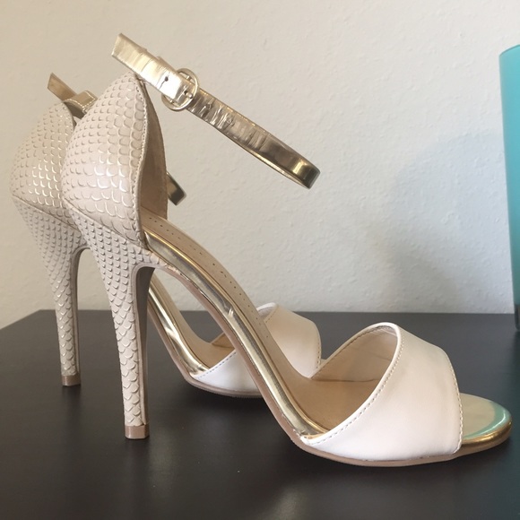 Chinese Laundry Lucky Charm Gold Heels