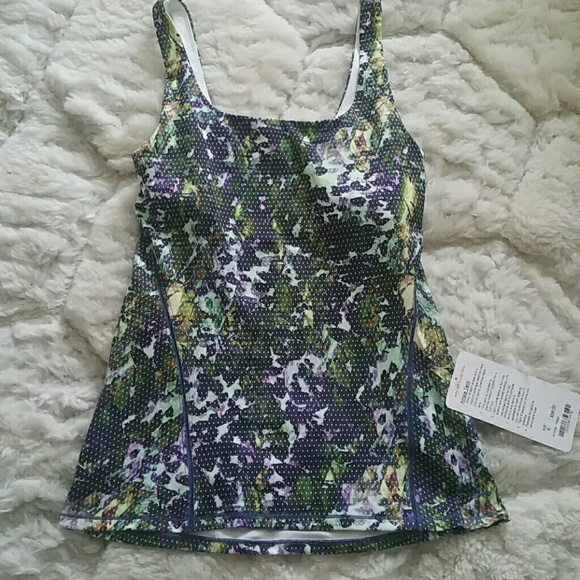 NWT Lululemon  Athletica  Tank