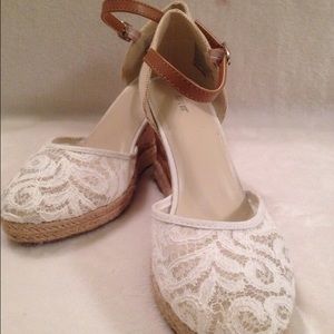 Women's Lace Wedge Heels