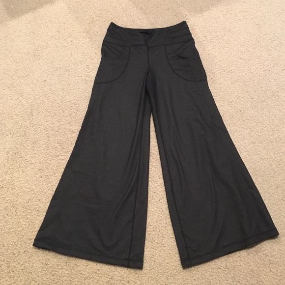 Lululemon wide leg pant.