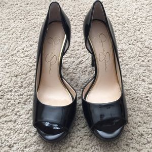 Jessica Simpsons "Cain"