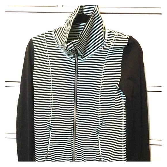 LULULEMON zip down
