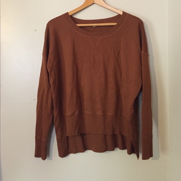 Garnet Hill hi low crew sweater