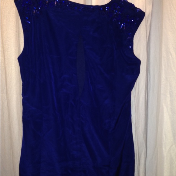 Dress - Picture 4 of 4