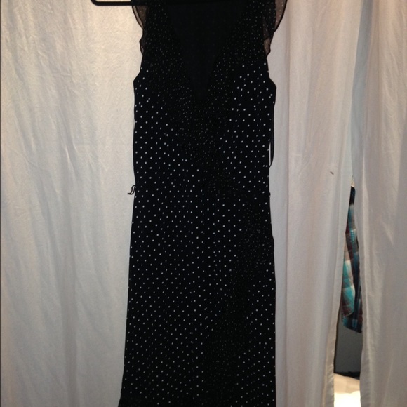 Dress - Picture 3 of 4