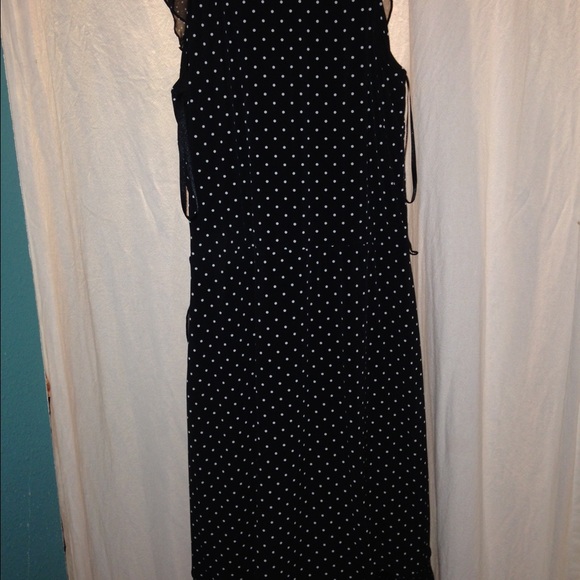 Dress - Picture 4 of 4