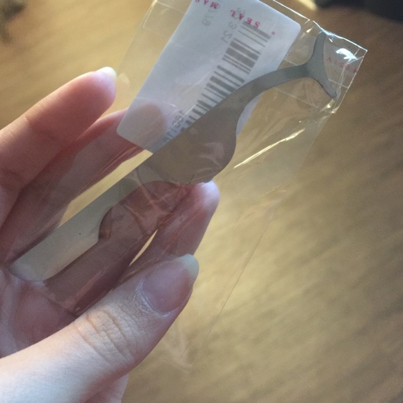 Lash tweezers