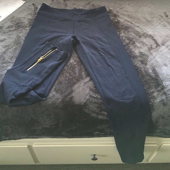 Lululemon lab tights w/ ankle zipper