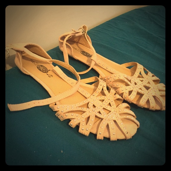 Nude flats with rhinestones