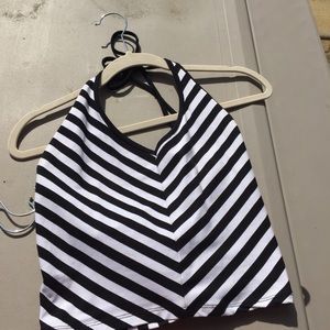 Halter b&w top