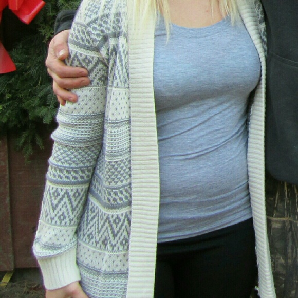 Knitted cardigan - Picture 1 of 2