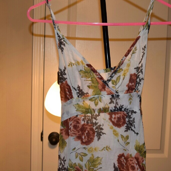 Elegant floral maxi dress - Picture 2 of 2