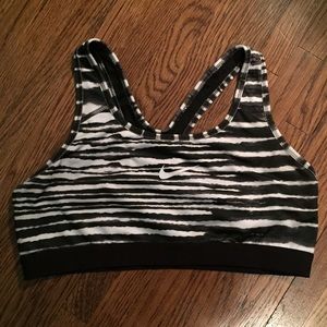 Nike Pro Sports Bra
