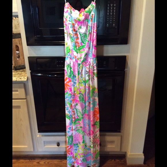 Long dress lots of color like new worn 2 times