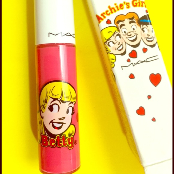 BNIB LE MAC Archie's girls kiss &dont tell gloss