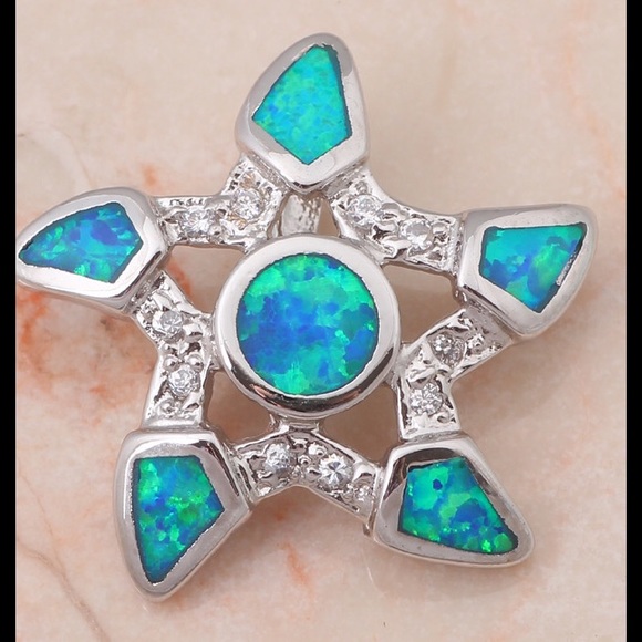 🐬925 Silver Blue Fire Opal Starfish Necklace🐬 - Picture 3 of 4