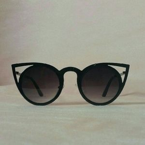 Cat Eye sunnies
