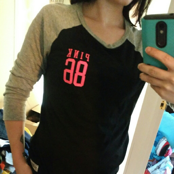 Pink VS long sleeve EXCELLENT CONDITION