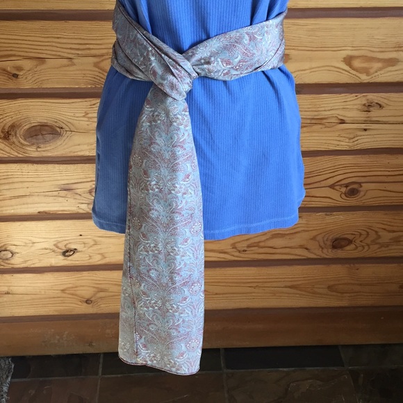 DONATED - Long Scarf - Pink Grey Blue Paisley - Picture 4 of 4