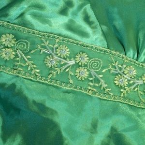 Green halter top! 🍀