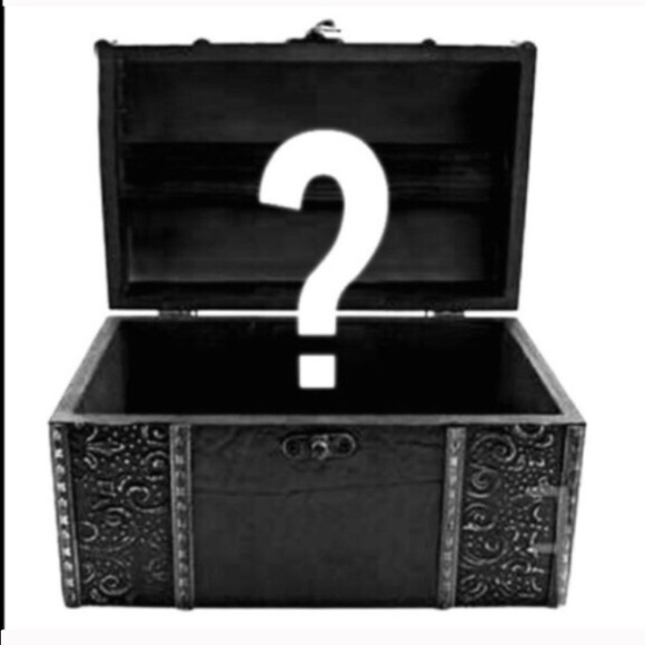 • MYSTERY BUNDLE • - Picture 4 of 4