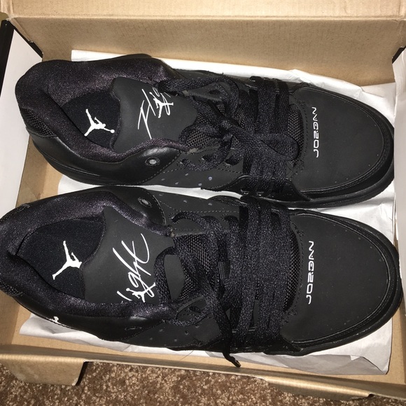 Brand New Black Nike Jordan's (Men's Size 6)