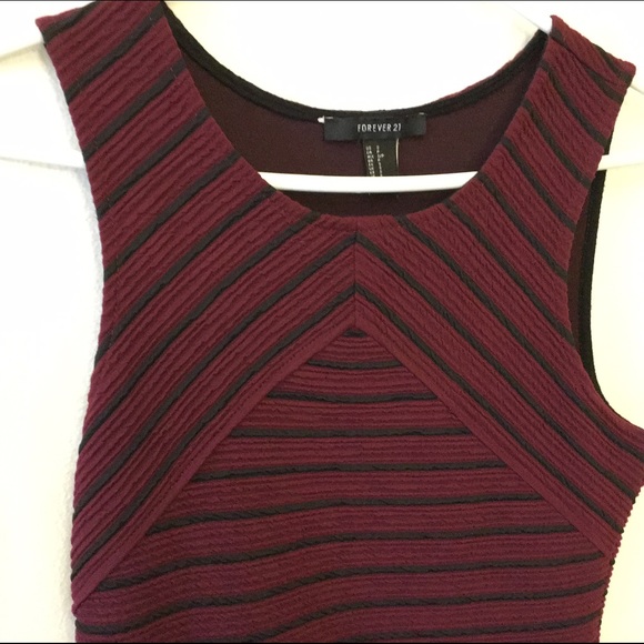 Red and black dress - Picture 1 of 3