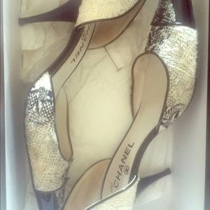 Chanel Tweed High Heels