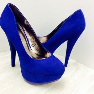 💥SALE💥❗️Beautiful royal blue heels❗️