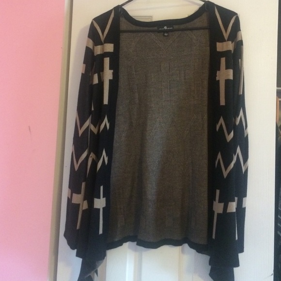 Black and beige cardigan