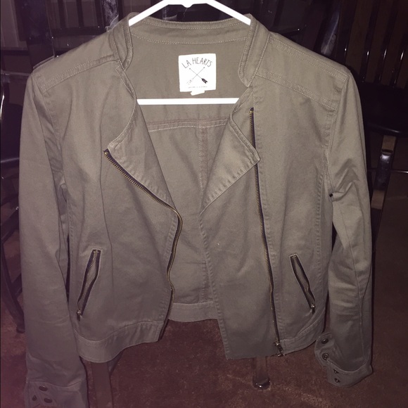 La hearts green jacket