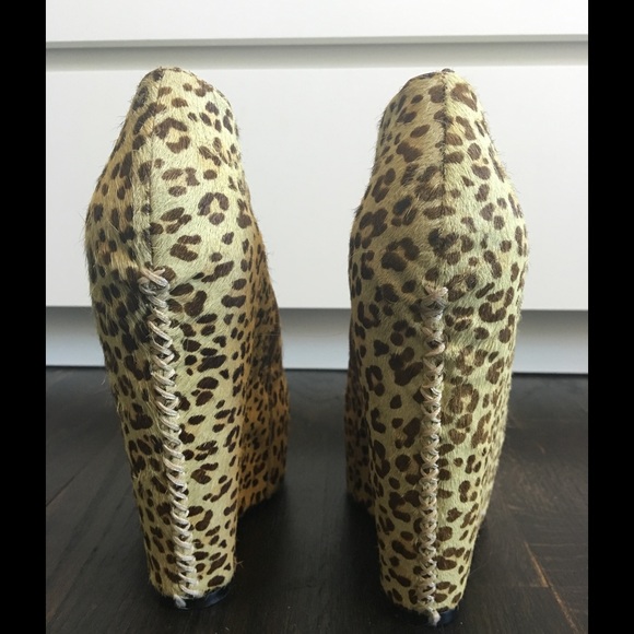 Jeffrey Campbell cheetah print faux fur wedges - Picture 3 of 4