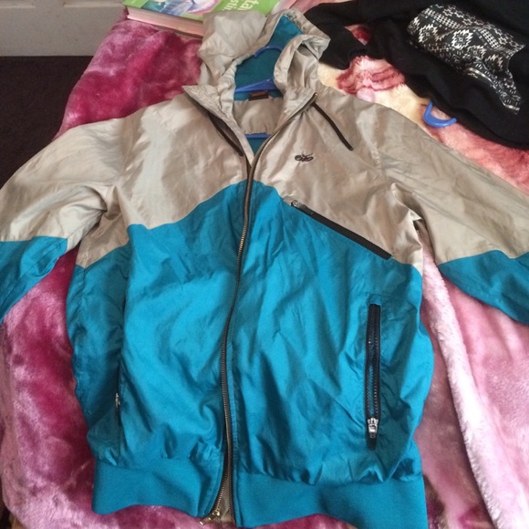 Nike Unisex windbreaker!