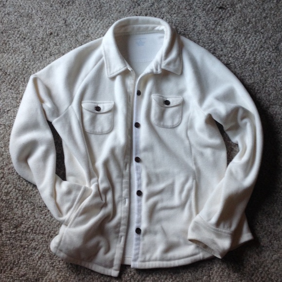 🍀 Lands' End Ladies Medium cream fleece top 🍀