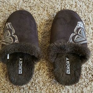 Nwot  brown Roxy  brand house shoes/ slippers