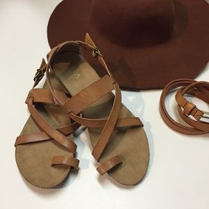 🎉MIA Girl Natural Leather sandals☀️