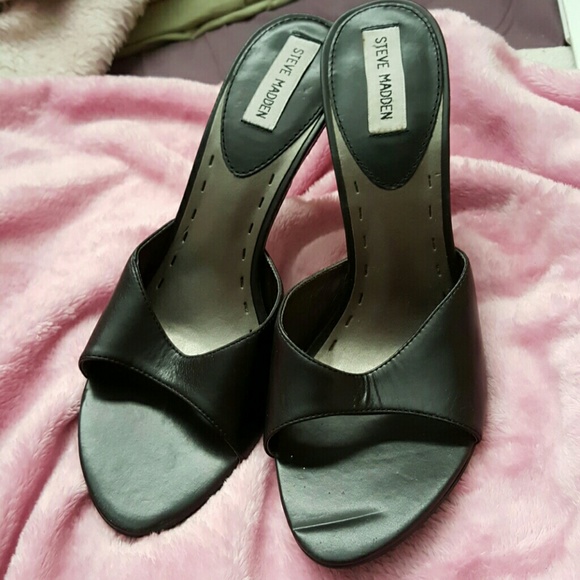 Steve Madden black slip on heels - Picture 2 of 4