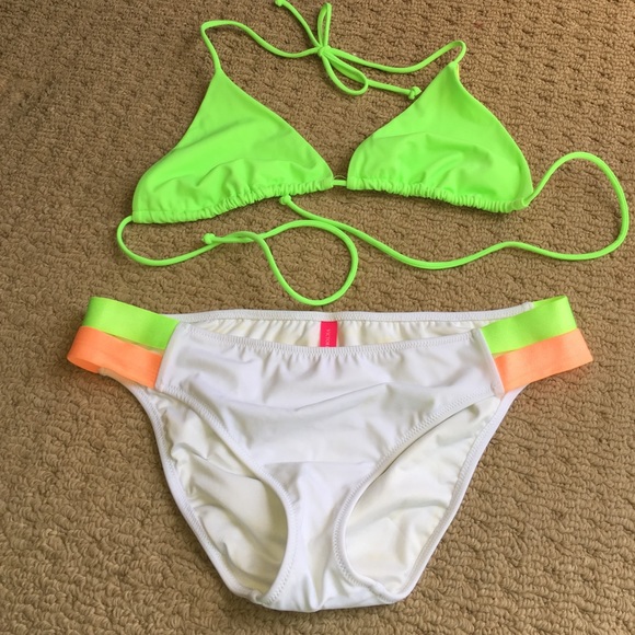 VS bikini bottoms