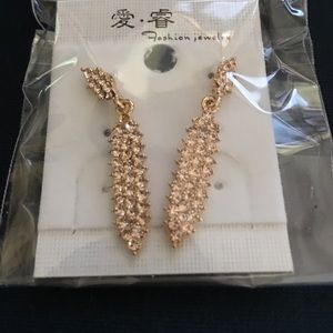 NEW rose gold drop earrings