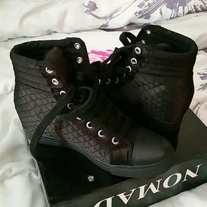 Sneaker wedges