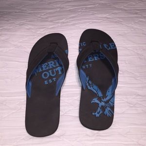 American Eagle Flip Flops Size 11 NEW!!