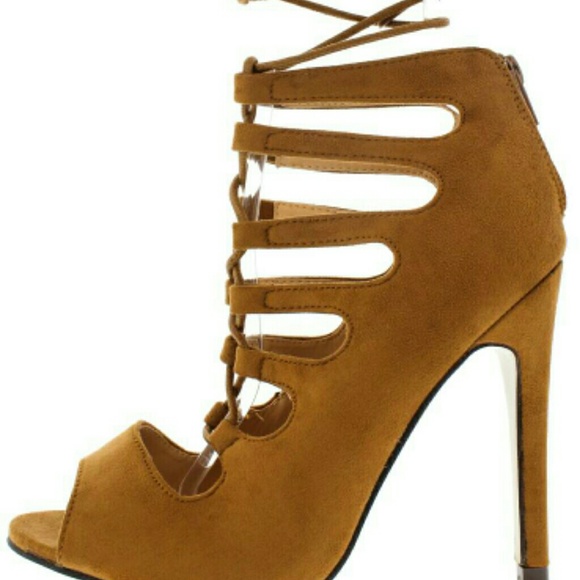 BOGO New tan heels