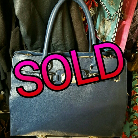 Michael Kors Handbags - 🚫SOLD🚫 Navy Blue Hamilton Nearly New