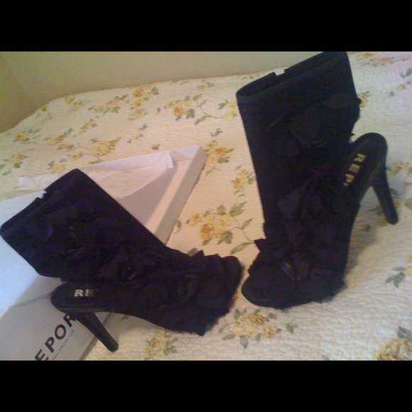 Report Stiletto Peep-Toe Booties - Picture 3 of 4