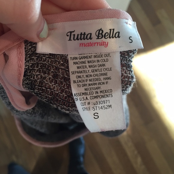 🚫SOLD Maternity Top 🎀 - Picture 4 of 4