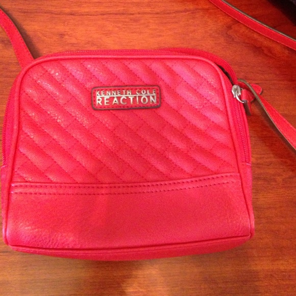 Kenneth Cole red cross body bag